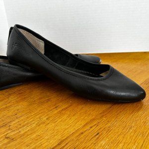 FRYE | Black Leather Flats | Sz 8M